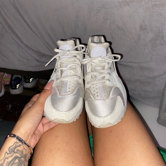 Huarache - Picture 1 of 3